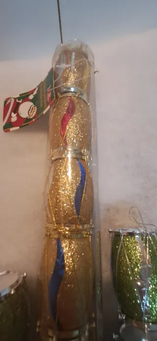 Adornos de Tambor Navideño Dorado