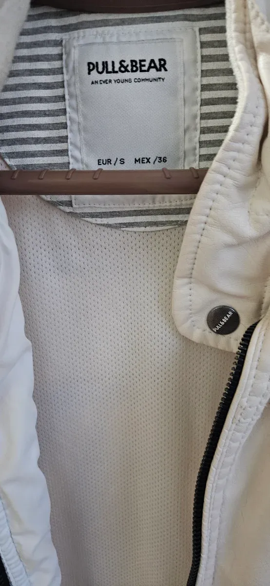 Chaqueta Pull&Bear Beige Talla M