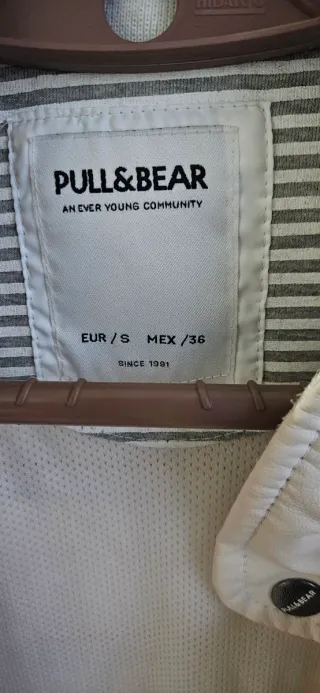 Chaqueta Pull&Bear Beige Talla M