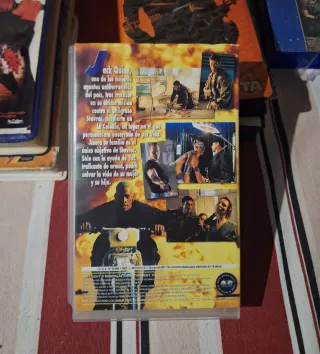 Double Team VHS Jean-Claude Van Damme Caja Grande