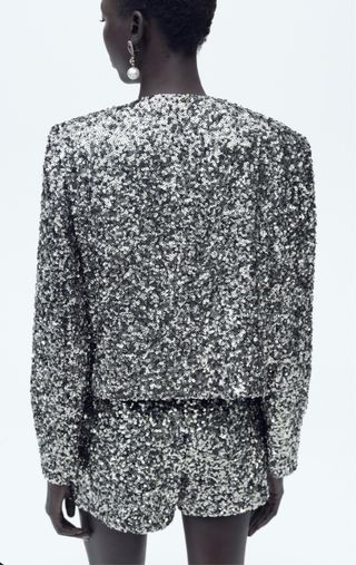 Traje de lentejuelas