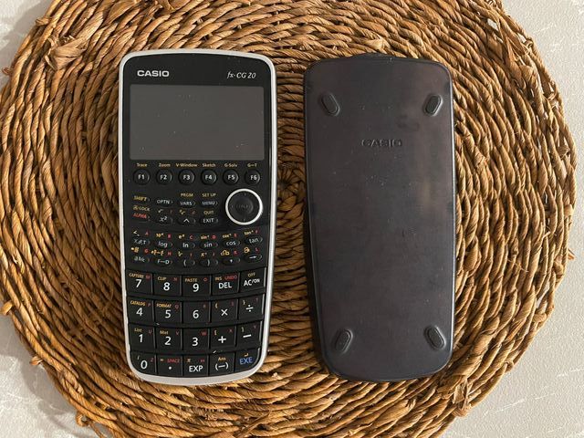 Calculadora Gráfica Casio FX-CG20
