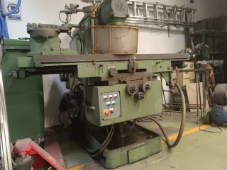 Fresadora industrial