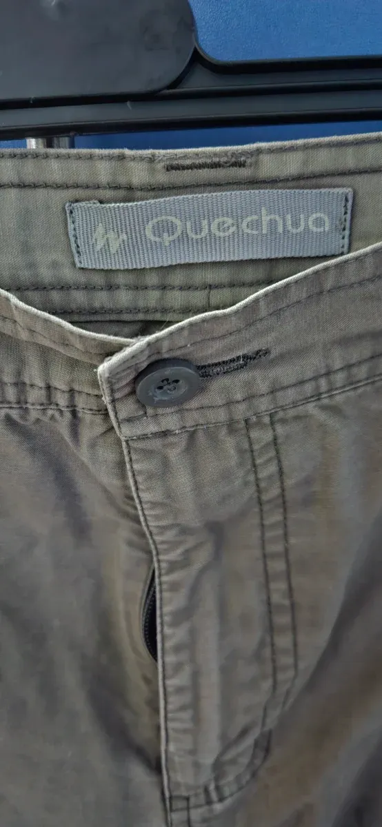 Pantalones cargo Quechua verde oliva