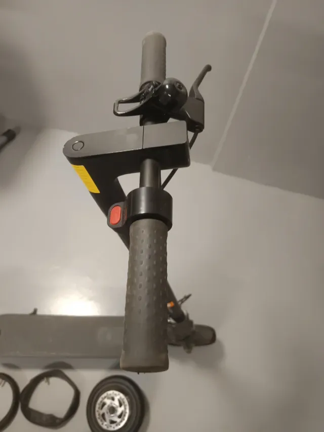 Patinete Eléctrico Xiaomi + Recambios