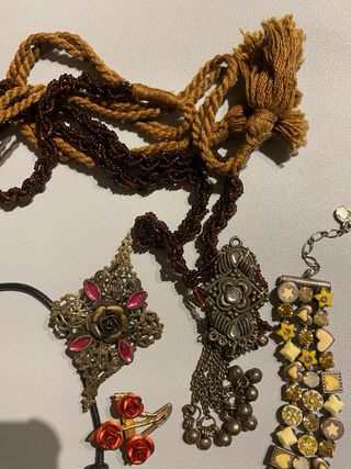 Lote bisutería vintage granates