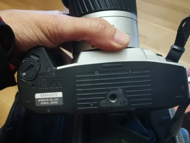 Cámara Reflex Analógica Konica Minolta AF Zoom