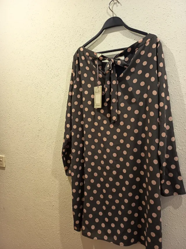 Vestido de lunares verde y rosa