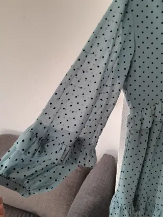 Vestido Zara lunares volantes teal