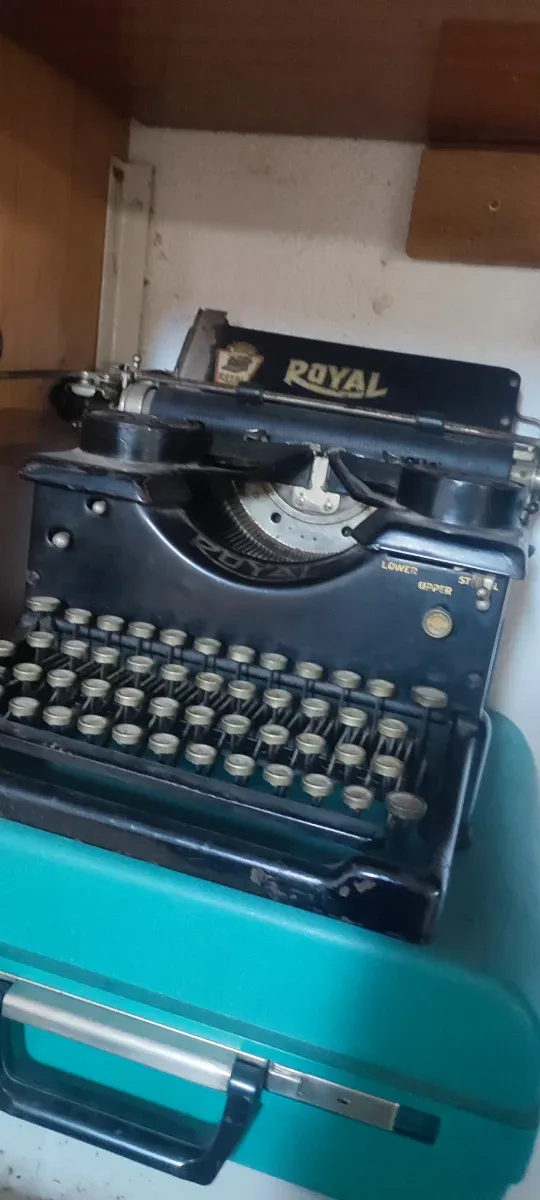 Máquina de escribir Royal antigua