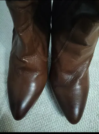 Botas altas de tacón marrones