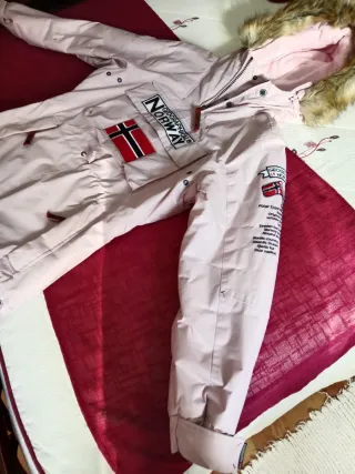 Abrigo Geographical Norway Rosa