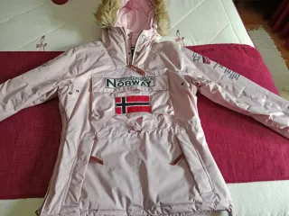 Abrigo Geographical Norway Rosa