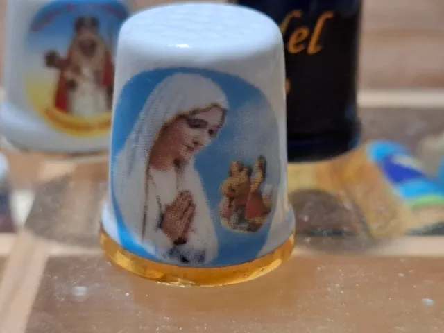 Colección de dedales de Vírgenes
