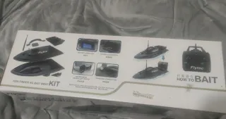 Lote Pesca: Barco Cebo y Cañas