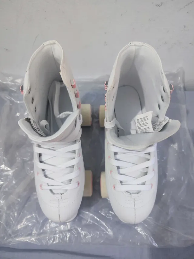 Pattini a 4 ruote bianchi taglia 39