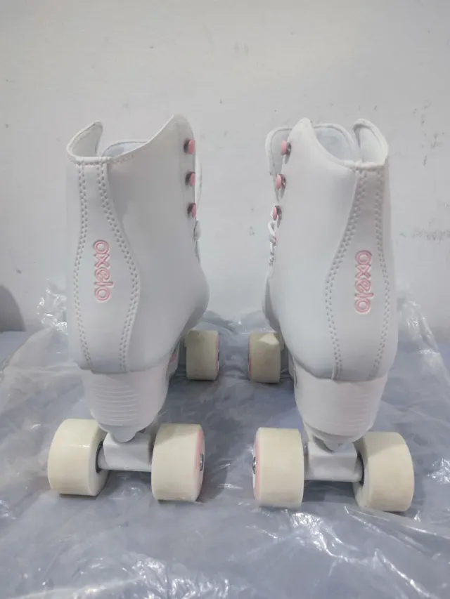 Pattini a 4 ruote bianchi taglia 39