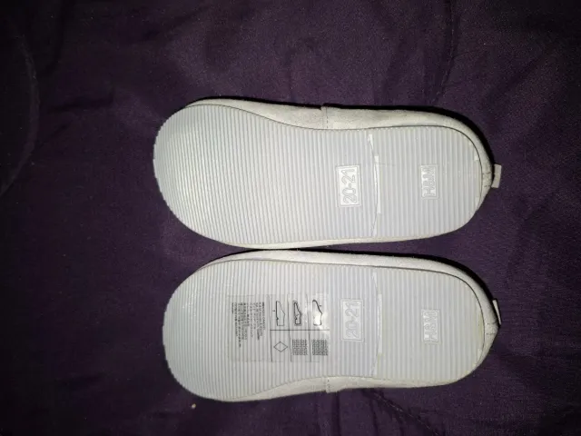 Manoletinas bebé T. 20-21 sin estrenar