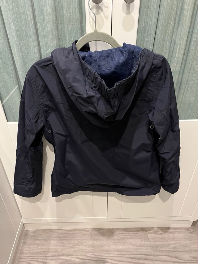 Abrigo cortavientos Napapijri azul marino