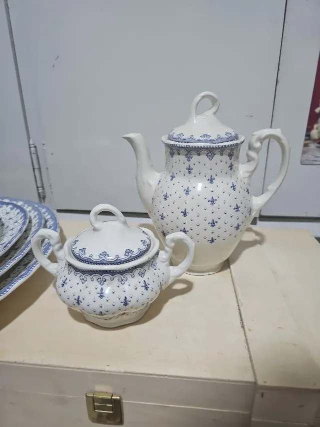 Juego de loza floral azul y blanco 10 piezas