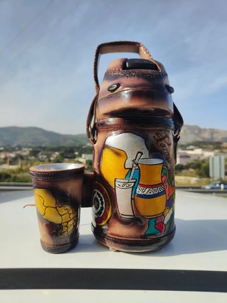 Termo de cuero 1.3L para mate y tereré