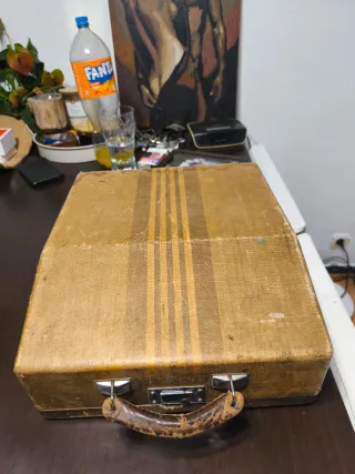 Máquina de escribir Hispano Olivetti Suite 45