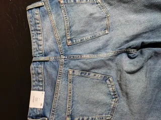 Pantalón vaquero straight Mango