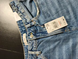 Pantalón vaquero straight Mango