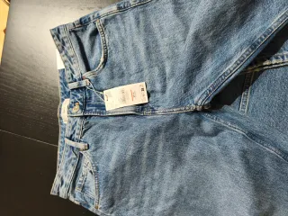 Pantalón vaquero straight Mango