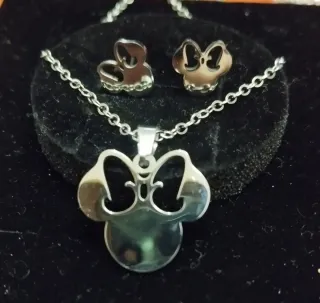 Collar y pendientes Minnie Mouse