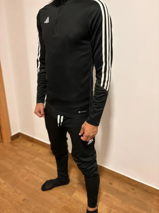 Conjunto Adidas Negro Talla M