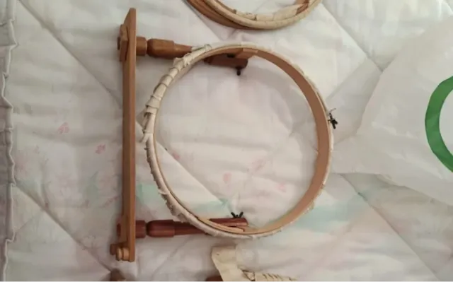 Bastidor de bordar de madera