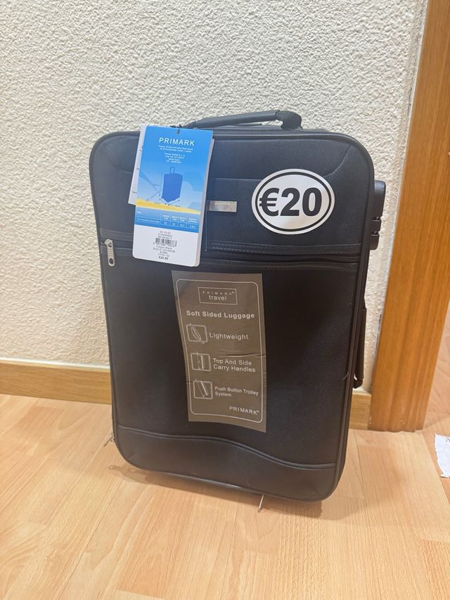 Maleta de mano Primark negra