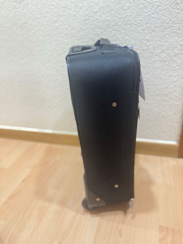 Maleta de mano Primark negra