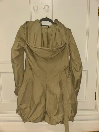 Gabardina DKNY Beige