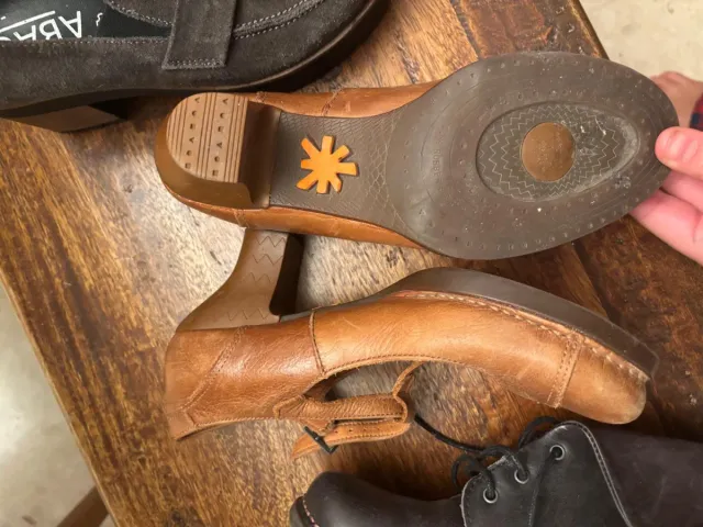 Zapatos ART marrones