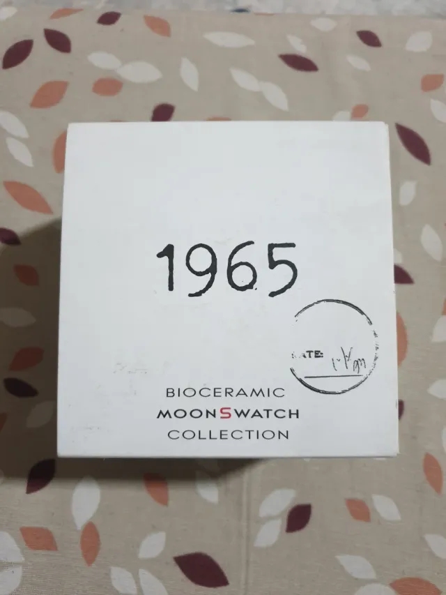 Swatch MoonSwatch 1965