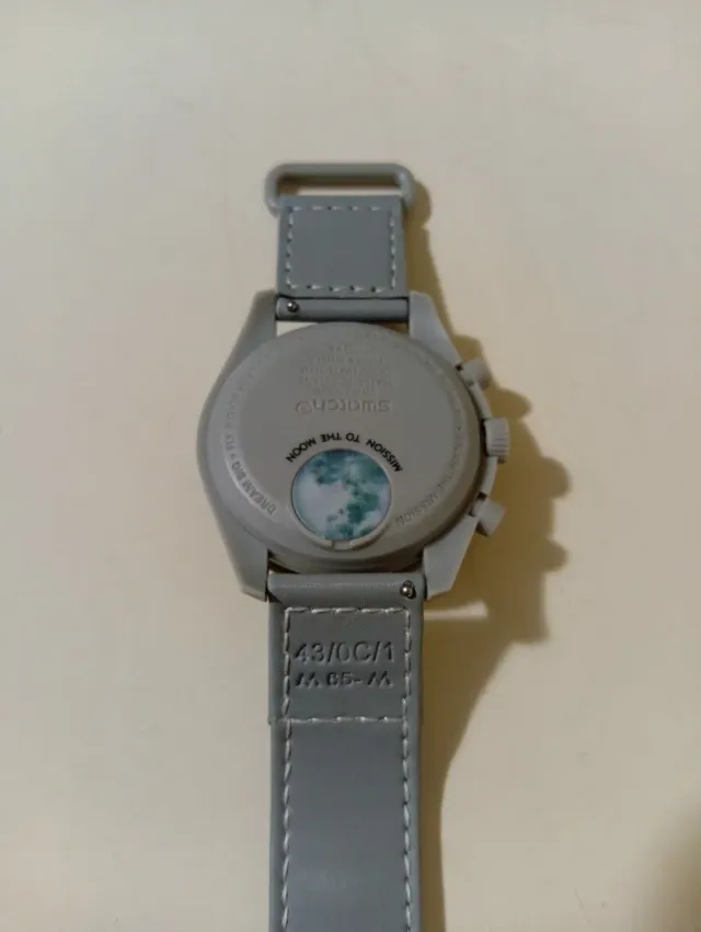 Swatch MoonSwatch 1965