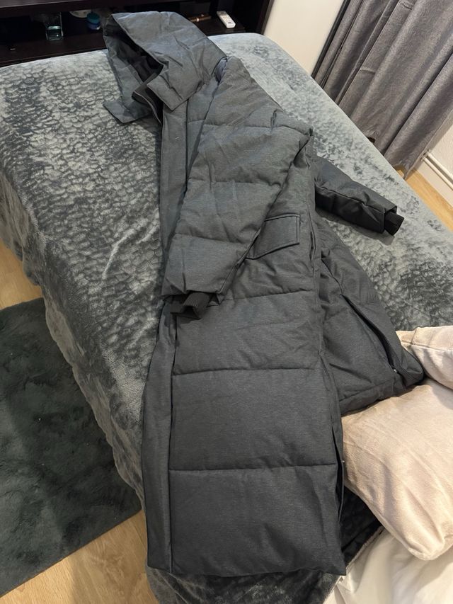 Abrigo largo gris negociable