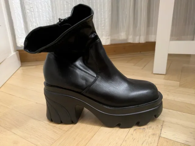 Botas negras plataforma talla 41
