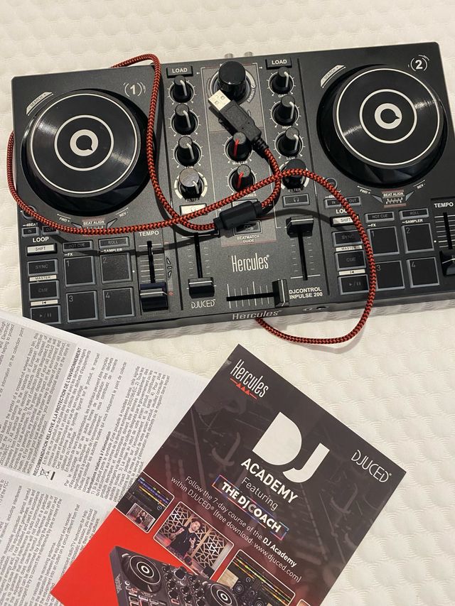 Hercules DJControl Impulse 200