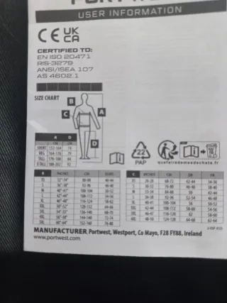 Pantalón Portwest Talla 42 con Rodilleras