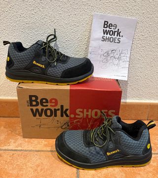 Zapatos de seguridad Beework negros y amarillos
