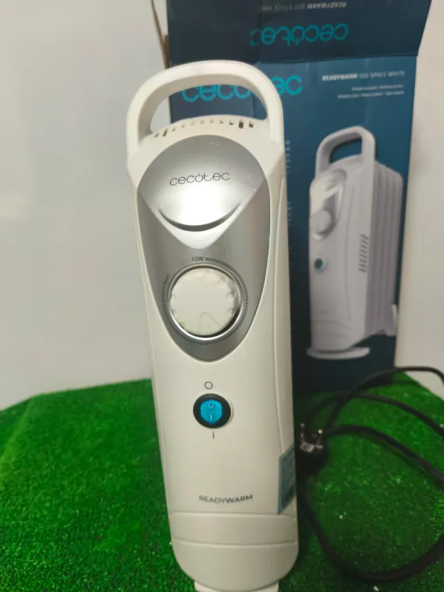 Radiador Cecotec Blanco y Gris