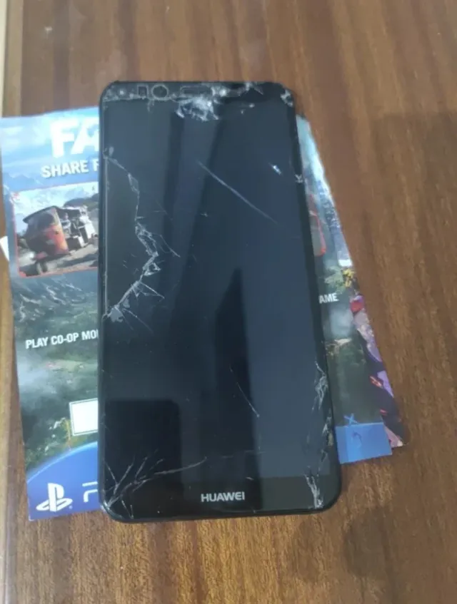 Móvil Huawei Negro Roto