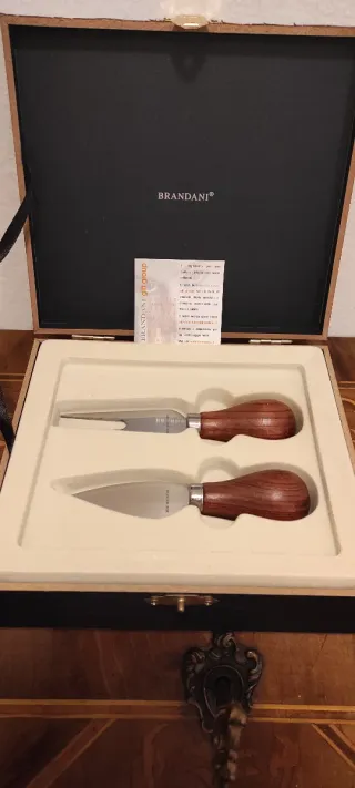 Set 2 coltelli formaggio Brandani
