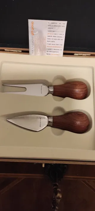 Set 2 coltelli formaggio Brandani