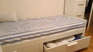 Cama Diván Ikea con Cajones y colchon