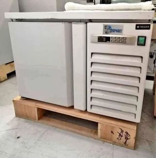 Congelador Import bajo encimera