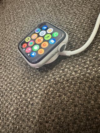 Apple Watch Series 4 GPS 40mm Gris